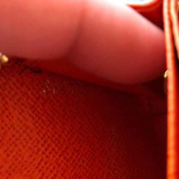 Authentic Louis Vuitton Zippy Multicartes - Picture 8 of 8